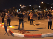  فيديو: شعائر صلاتي العشاء والتراويح لليلة "24 رمضان" في يافا